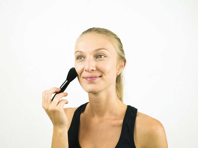 Правильный макияж: выбор косметики, советы профессионалов по технике нанесения.